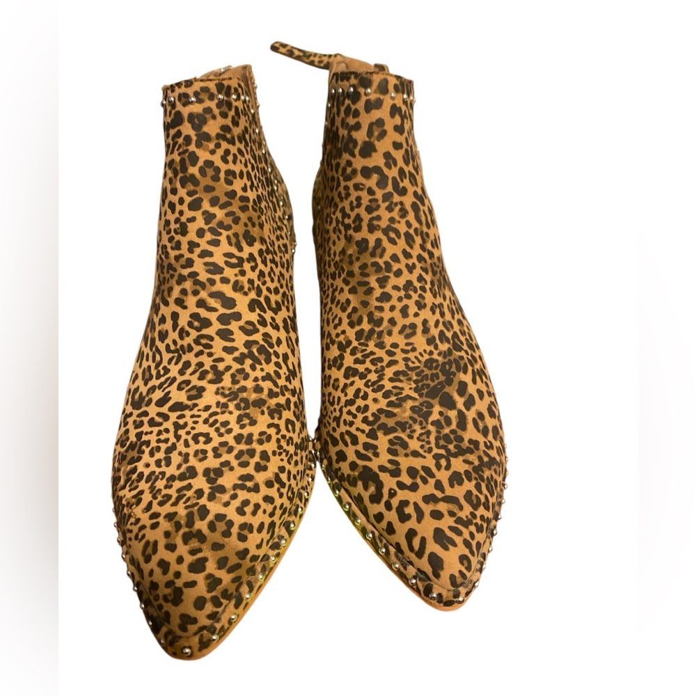 Dolce Vita leopard print booties